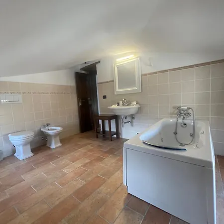 Locale Pietralunga (Umbria)